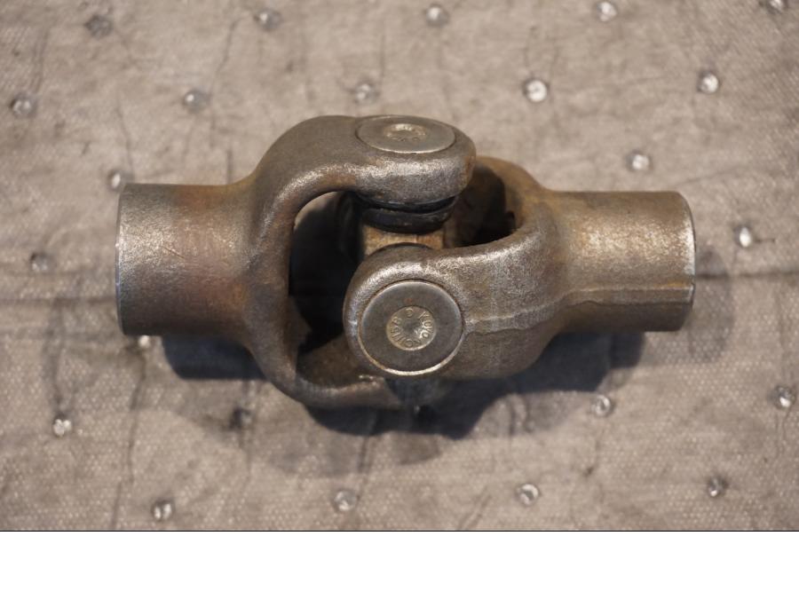 Framsidan på Kardanknut från en Yamaha FJR 1300 -2004 motorcykel.