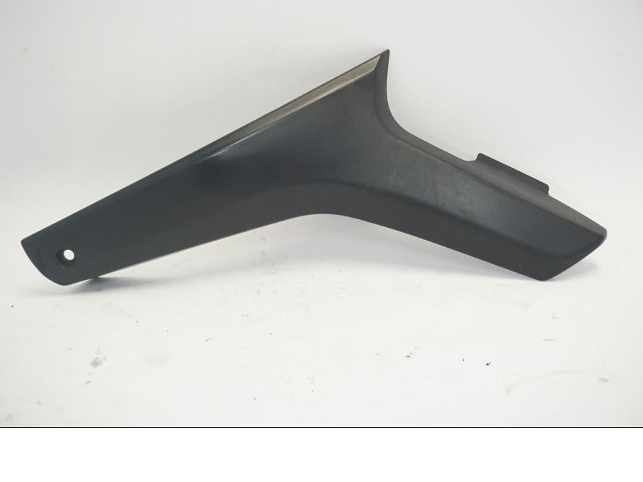 Framsidan på Sidopanel från en Suzuki DL 1000 -2003 motorcykel.