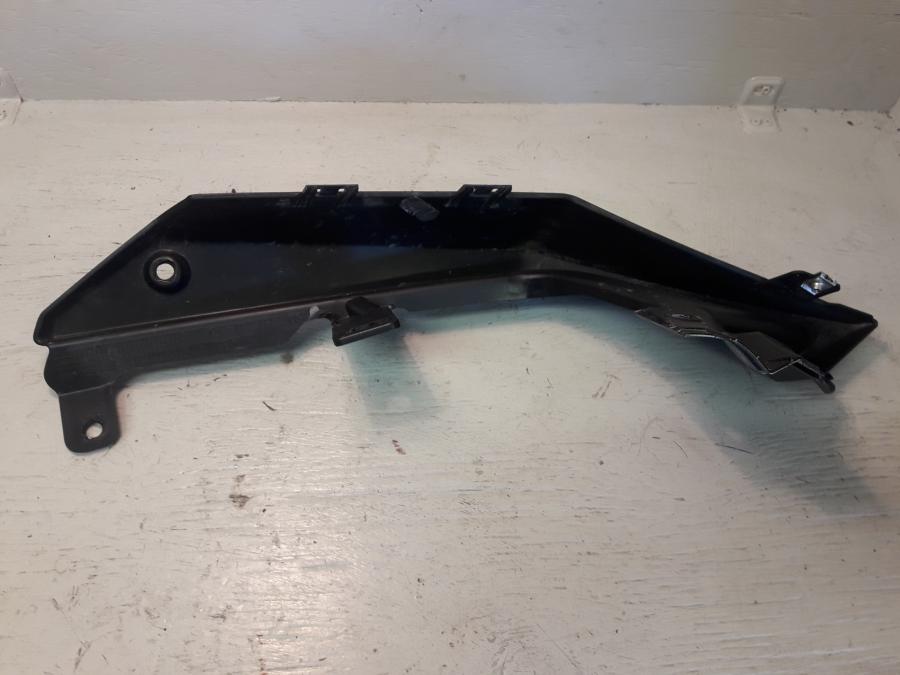 Baksidan på Bakvinge från en Yamaha MT 125 -2017 motorcykel.