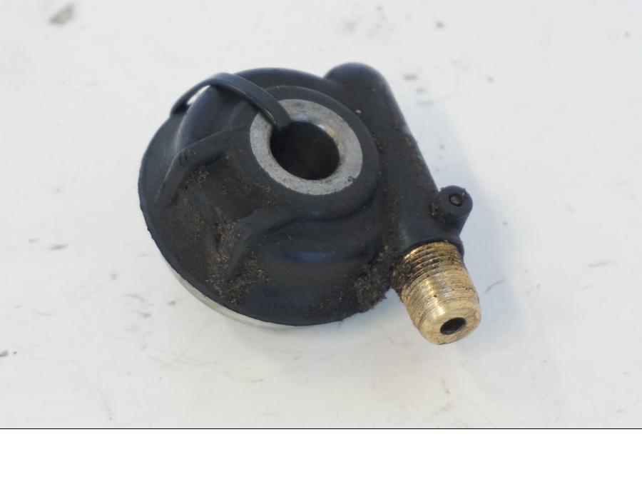 Baksidan på Hastighetsdrivning från en Kymco Agility 125 -2019 scooter.