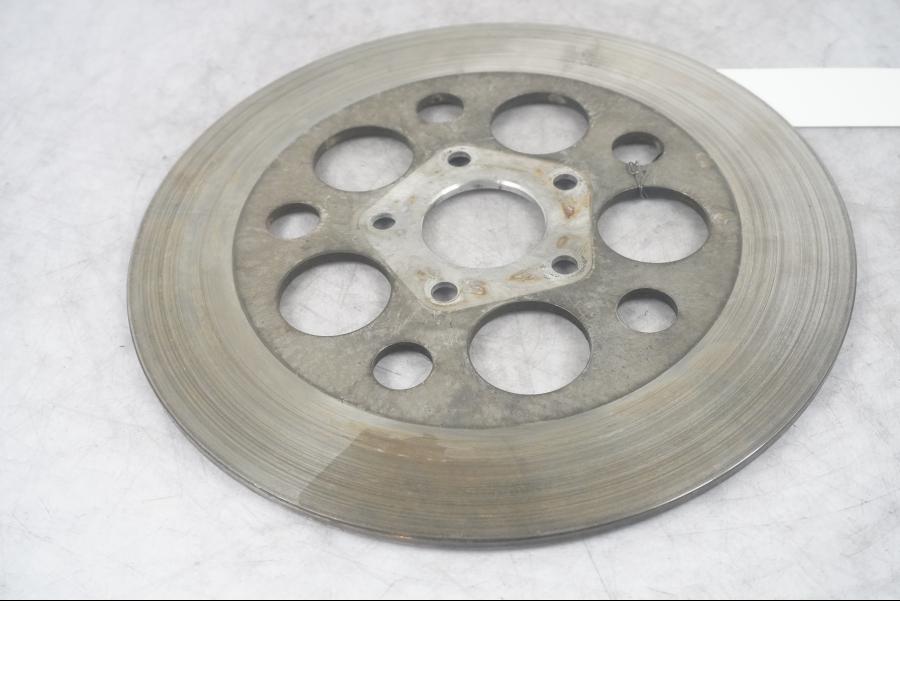 Höger sida på Bromsskiva från en H-D Softail Heritage Classic FLSTC/I -1995 motorcykel.