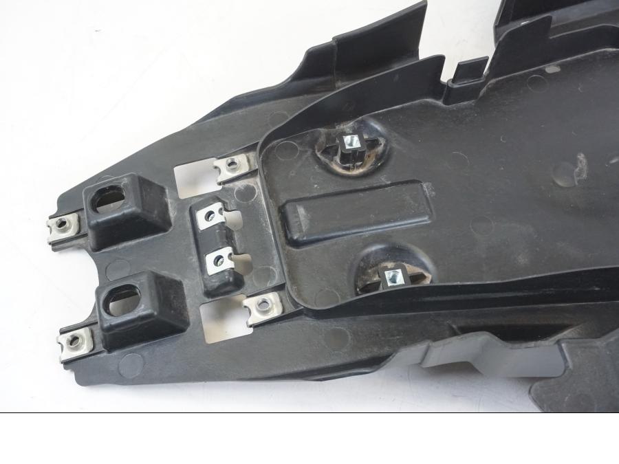 Baksidan på Undertail från en Yamaha WR 125 -2011 motorcykel.