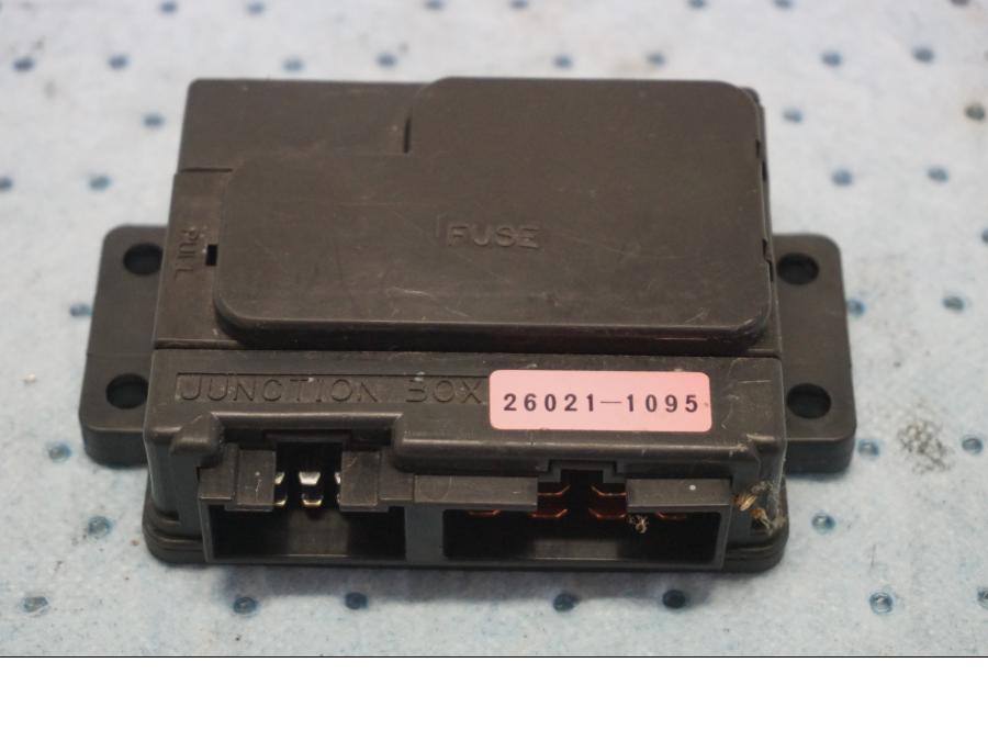 Framsidan på Säkringsbox från en Kawasaki ZX-6R -2000 motorcykel.