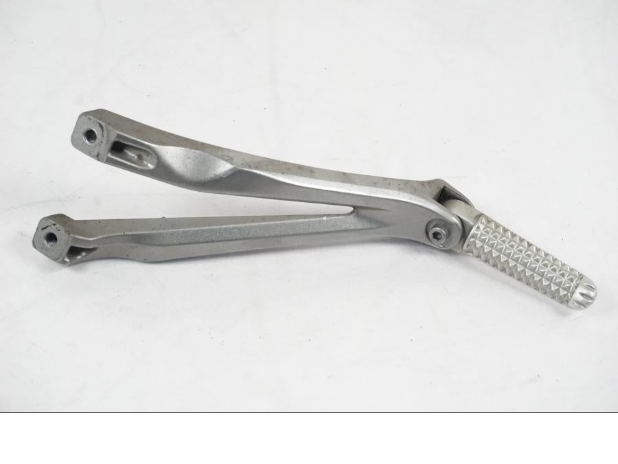 Framsidan på Fotpinne från en Yamaha YZF 1000 R1 -2007 motorcykel.