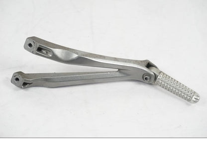 Framsidan på Fotpinne från en Yamaha YZF 1000 R1 -2007 motorcykel.