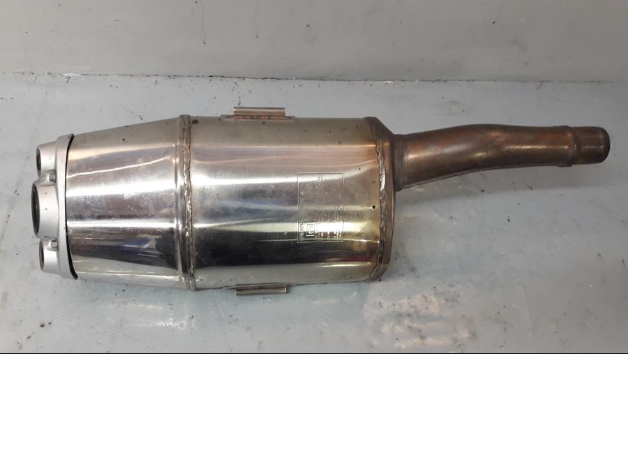 Höger sida på Ljuddämpare från en Triumph Daytona 675 -2009 motorcykel.