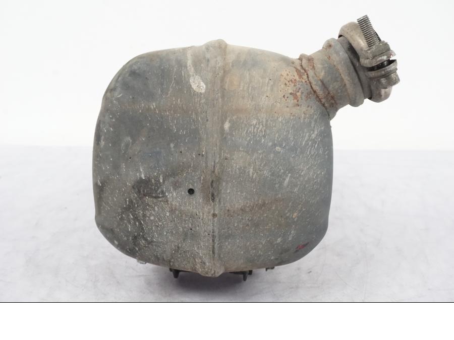 Höger sida på Ljuddämpare från en KTM 390 Duke -2018 motorcykel.