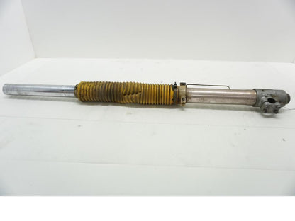 Framsidan på Gaffelben från en Suzuki DR 650 -1996 motorcykel.