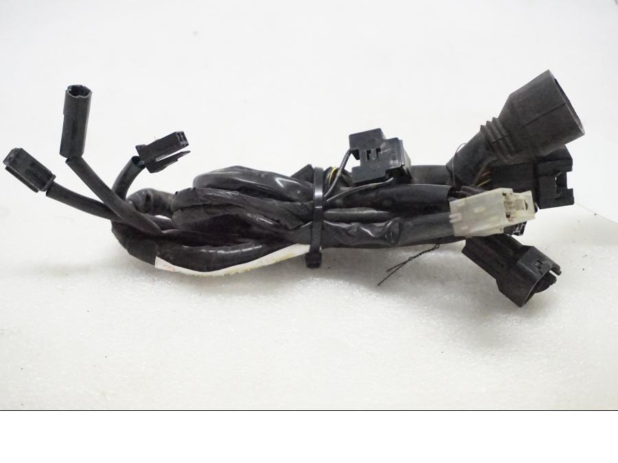 Framsidan på Kablage från en Yamaha FZ1-S -2006 motorcykel.