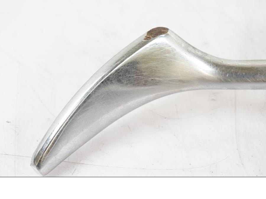 Höger sida på Sidostöd från en Yamaha XVS 1100 -2004 motorcykel.