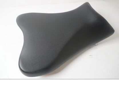 Baksidan på Sadel från en Suzuki GSX-R 750 -2010 motorcykel.