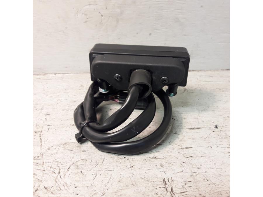 Baksidan på Kontrollamppanel från en Honda ADV 750 -2017 motorcykel.