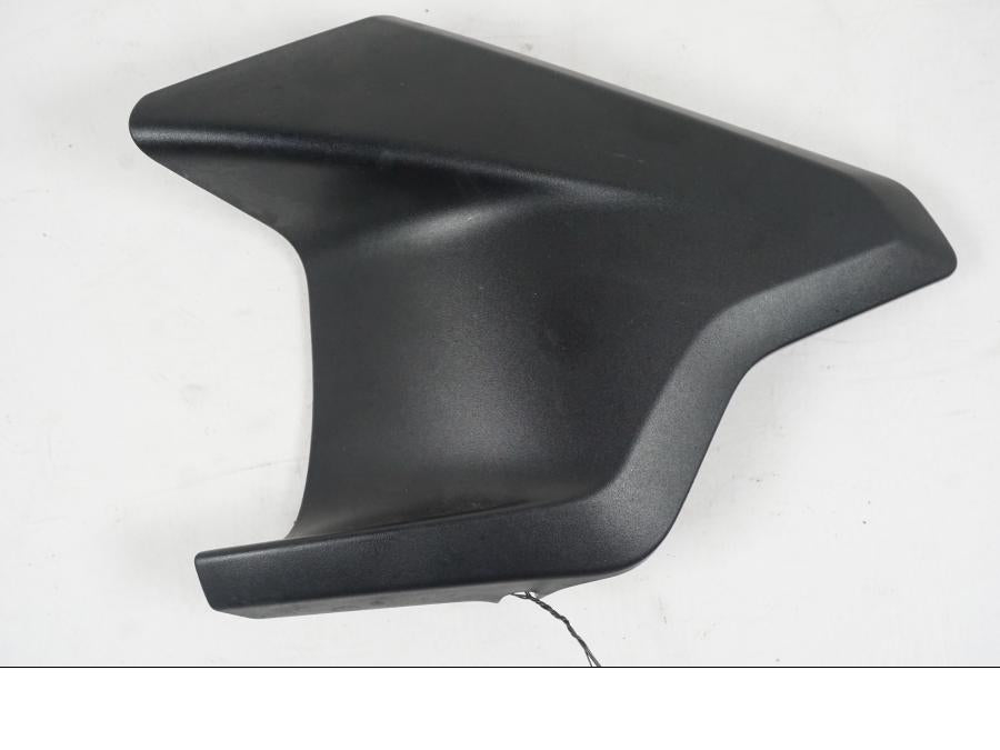 Framsidan på Luftvinge från en MV Agusta Dragster -2014 motorcykel.