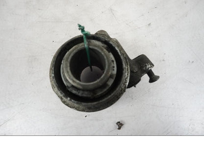 Vänster sida på Hastighetsdrivning från en BMW R 850 R -2004 motorcykel.