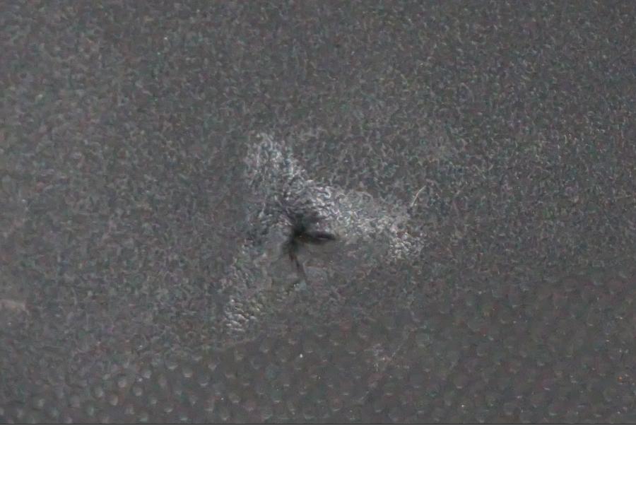 Snett nerifrån på Värmeskydd från en Yamaha YZF 1000 R1 -2007 motorcykel.