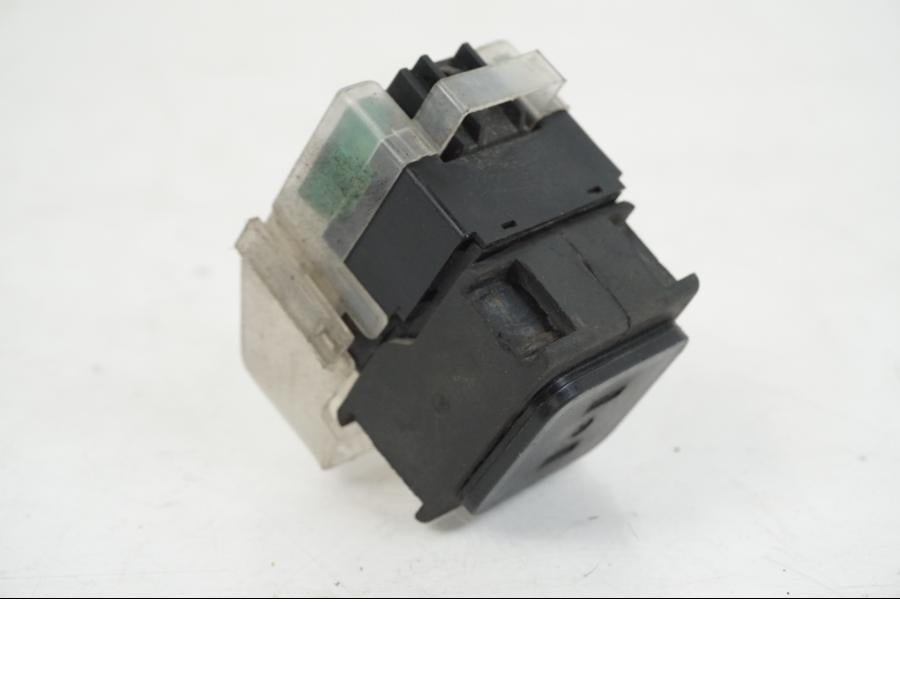 Vänster sida på Startrelä från en Suzuki GSX 600 F -1998 motorcykel.