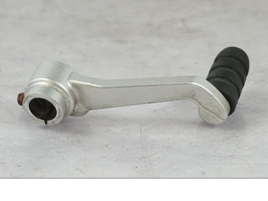 Höger sida på Växelpedal från en BMW R 1200 R -2007 motorcykel.