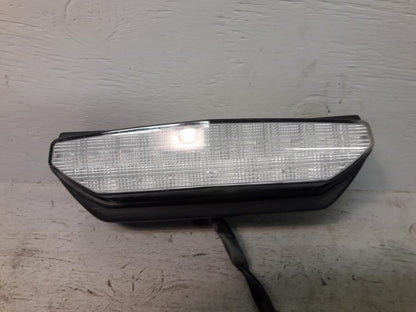 Framsidan på Baklampa från en Kawasaki GTR 1400 -2012 motorcykel.