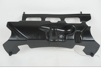 Framsidan på Värmeskydd från en Suzuki GSX-R 750 -2009 motorcykel.