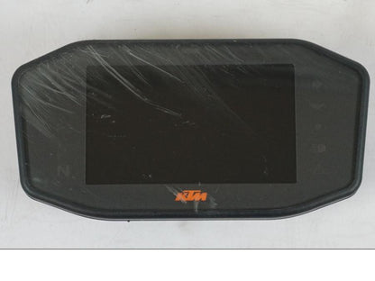 Framsidan på Instrumentpanel från en KTM 1290 Super Duke R -2018 motorcykel.