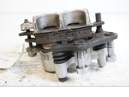 Höger sida på Bromsok från en Suzuki VL 1500 -2002 motorcykel.