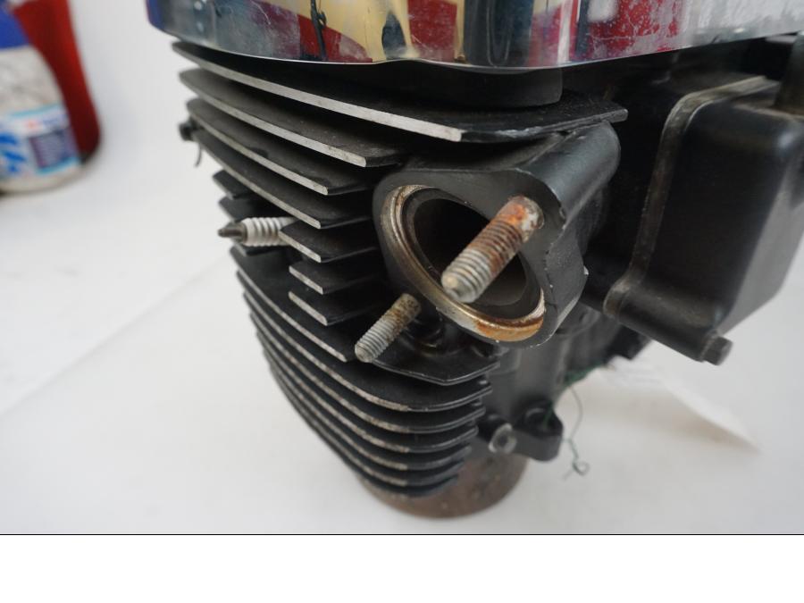 Extrabild1 på Cylinder från en Kawasaki VN 1600 Mean Streak -2004 motorcykel.