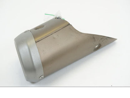 Höger sida på Ljuddämpardekor från en Yamaha MT-07 -2014 motorcykel.