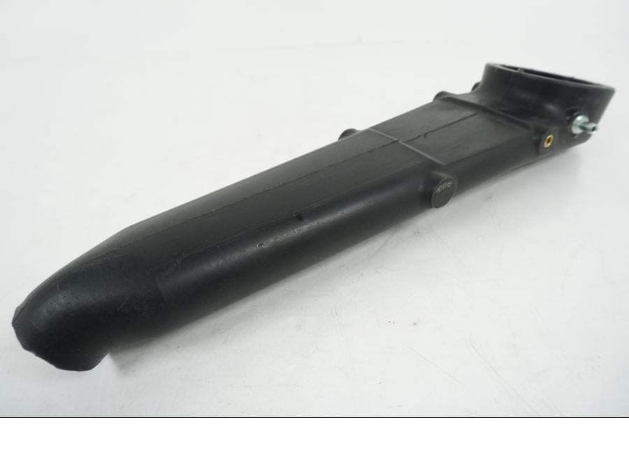 Höger sida på Bensinledning från en AJP PR7 -2021 motorcykel.