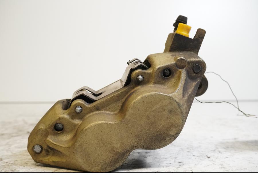 Baksidan på Bromsok från en Cagiva Raptor 1000 -2002 motorcykel.