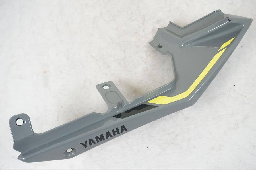 Framsidan på Bakvinge från en Yamaha MT 125 -2017 motorcykel.