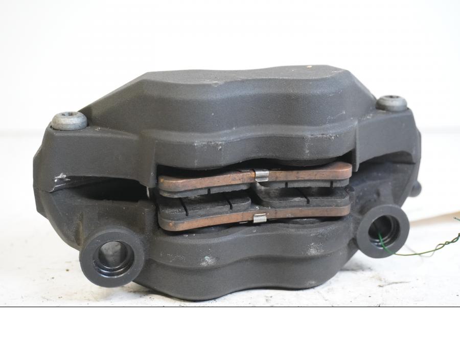 Höger sida på Bromsok från en Honda CBR 1000 RR -2006 motorcykel.