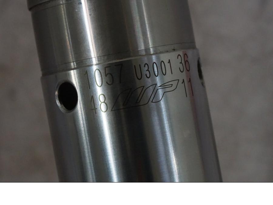 Extrabild4 på Gaffelben från en KTM 1190 Adventure -2013 motorcykel.