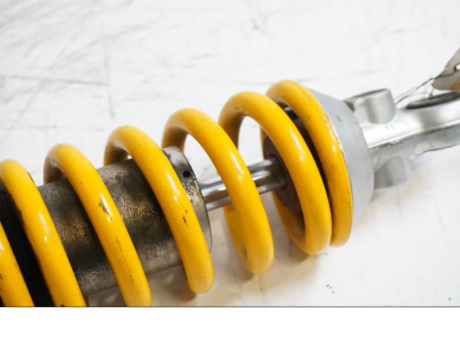 Höger sida på Stötdämpare från en Ducati Monster 800 -2005 motorcykel.