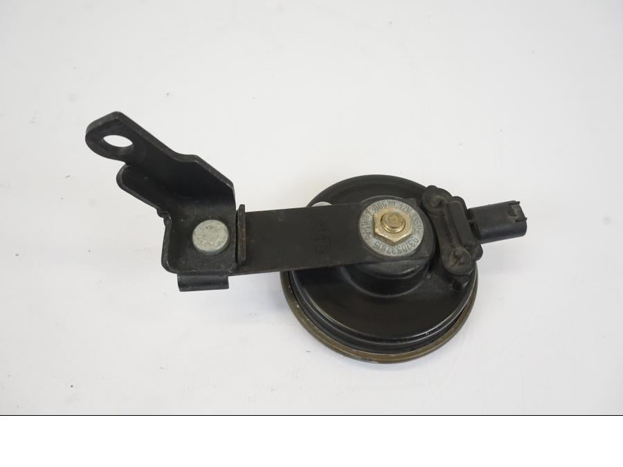 Vänster sida på Signalhorn / Tuta från en BMW R 1150 RS -2003 motorcykel.