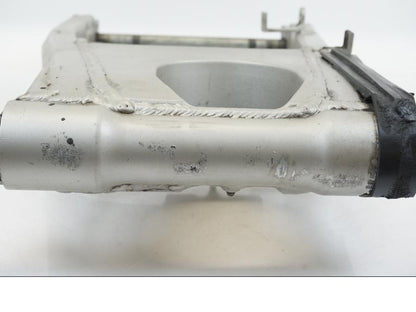 Snett nerifrån på Sving från en Kawasaki ZX-12R -2000 motorcykel.