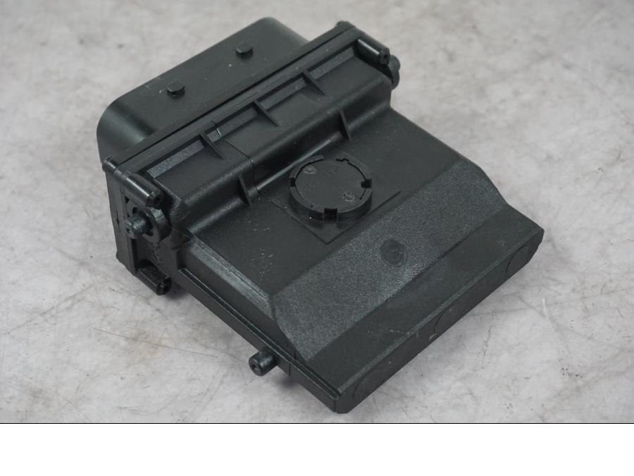 Framsidan på ESA Control Unit från en BMW K 1600 GTL -2015 motorcykel.