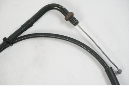 Baksidan på Chokevajer från en Aprilia RS 125 -2000 motorcykel.