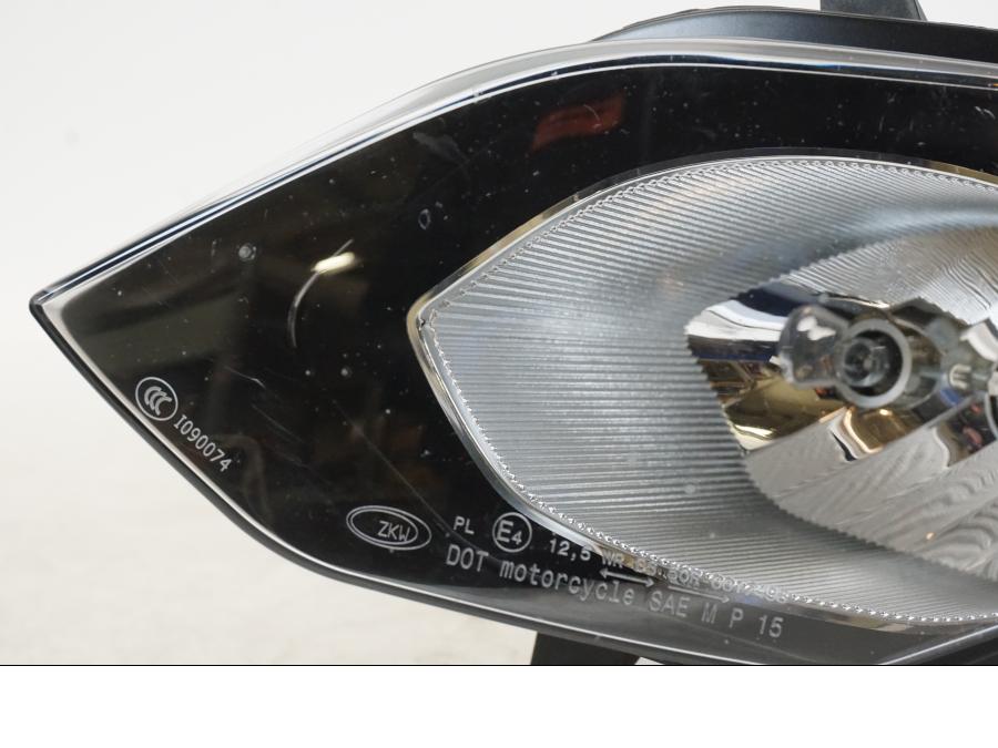 Extrabild4 på Strålkastare från en BMW R 1200 RS -2014 motorcykel.