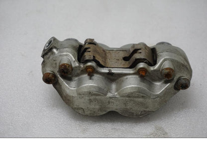 Höger sida på Bromsok från en Ducati Monster 696 -2010 motorcykel.