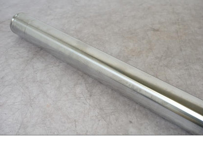 Snett nerifrån på Gaffelben från en Honda VF 750 S -1982 motorcykel.