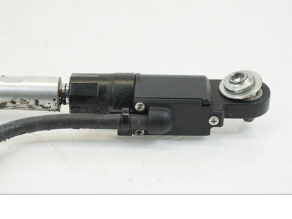 Vänster sida på Quickshift från en Ducati Streetfighter V4 -2020 motorcykel.