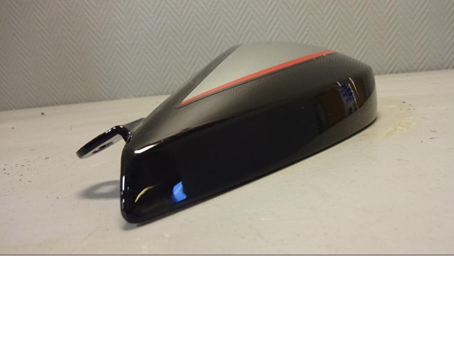 Snett uppifrån på Bakvinge från en BMW F 800 GT -2015 motorcykel.