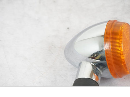 Snett uppifrån på Blinkers från en Honda VT 600 C -1998 motorcykel.