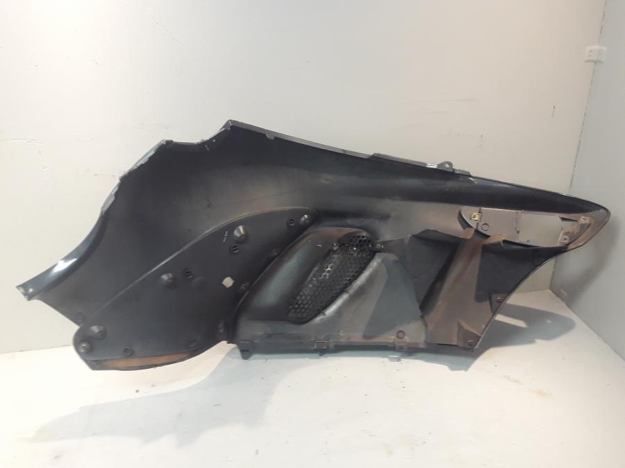 Höger sida på Sidkåpa från en BMW K 1200 LT -2003 motorcykel.