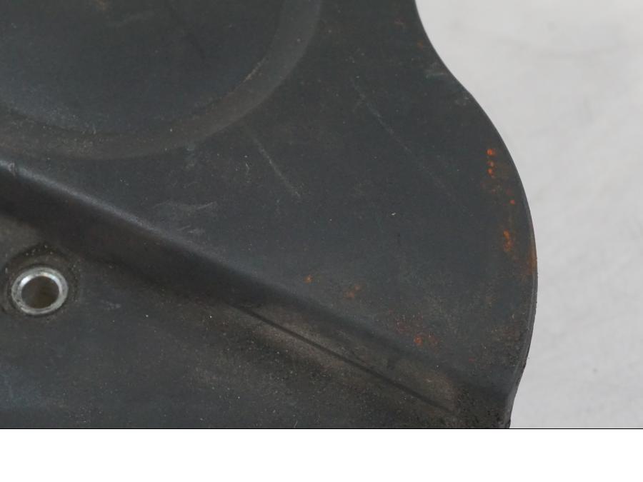 Höger sida på Drevkåpa från en Honda CBR 125 R -2006 motorcykel.