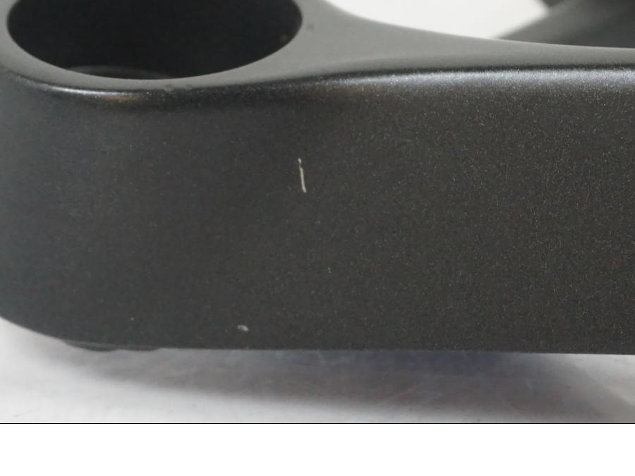 Höger sida på Fotpinnefäste från en Yamaha MT-07 -2019 motorcykel.