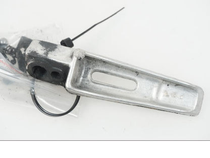 Vänster sida på Fotpinne från en Suzuki GSX-R 1000 -2007 motorcykel.