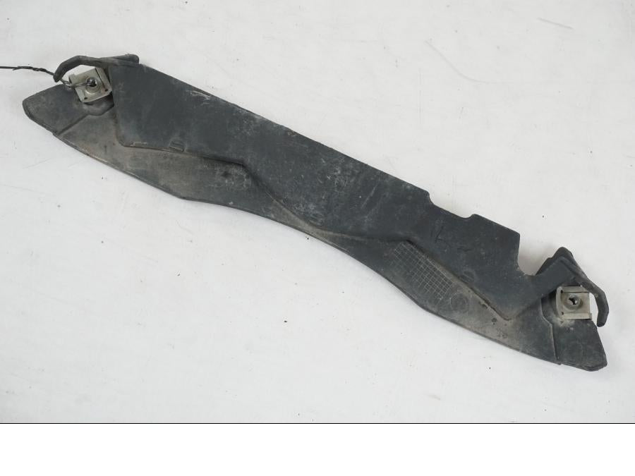 Baksidan på Vindavvisare från en BMW F 800 GS -2008 motorcykel.