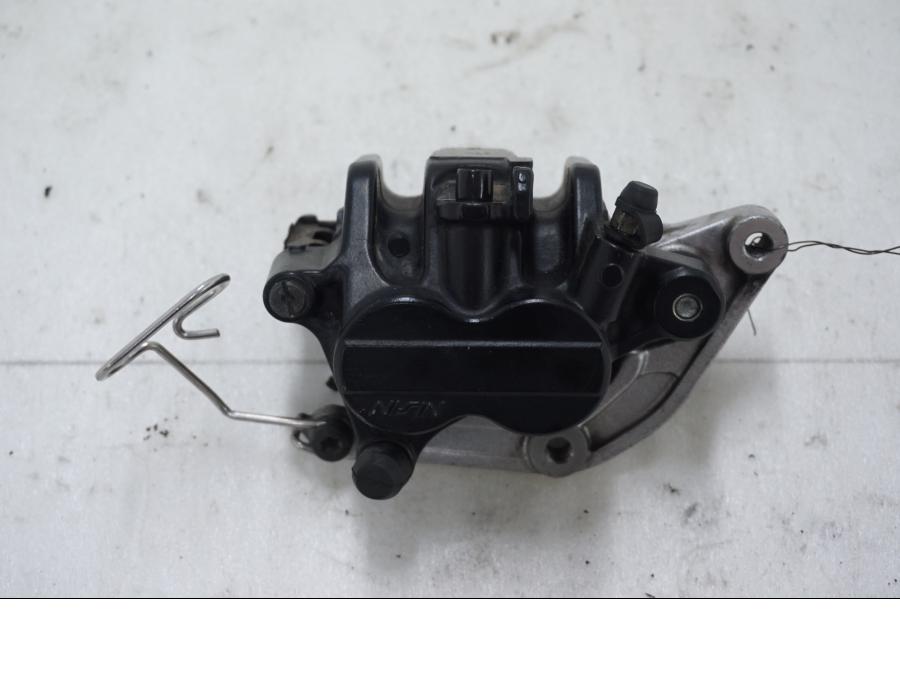 Framsidan på Bromsok från en Triumph Thunderbird 900 -2000 motorcykel.