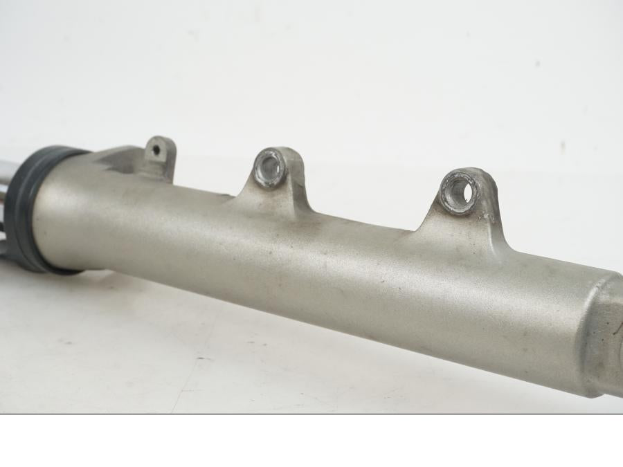 Höger sida på Gaffelben från en Yamaha XJ 900 S -1997 motorcykel.